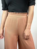 Pantalón para Mujer Camel Slouchy, Stretch, Pegged, Tiro Alto - Andreina Camel