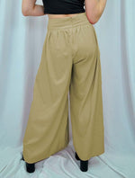 Pantalón para Mujer Camel Tiro Alto Fluido - Lia Camel